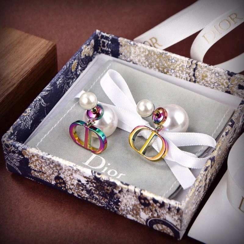 Christian Dxxr Earrings Soft 295160