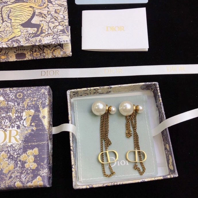 Unique Christian Dxxr Earrings 295159