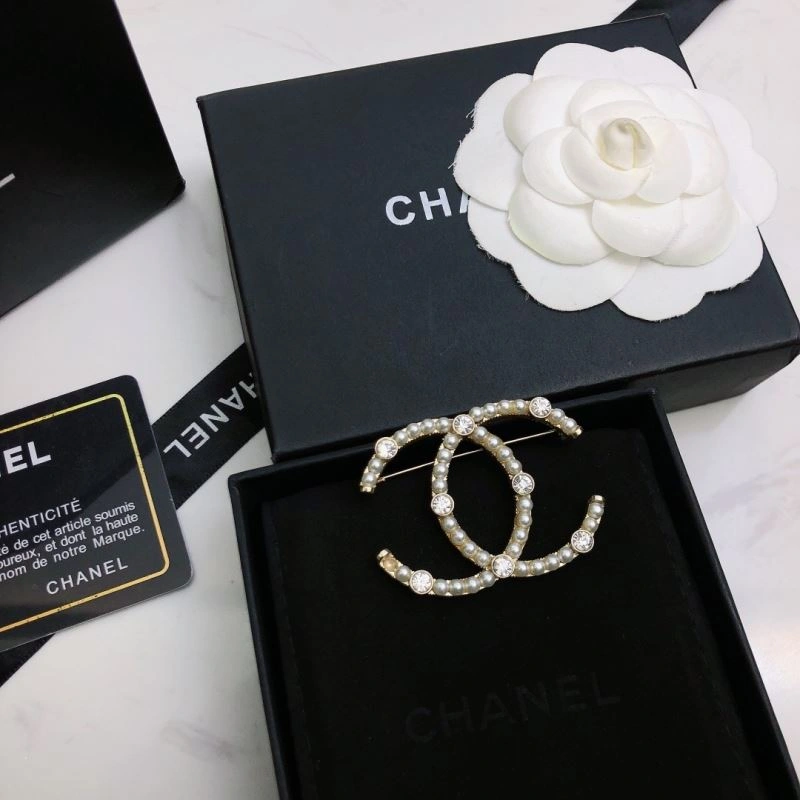 Affordable Chxnxl Brooches 292165