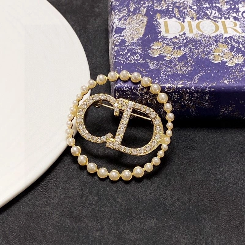 Christian Dxxr Brooches Trendsetting 295448