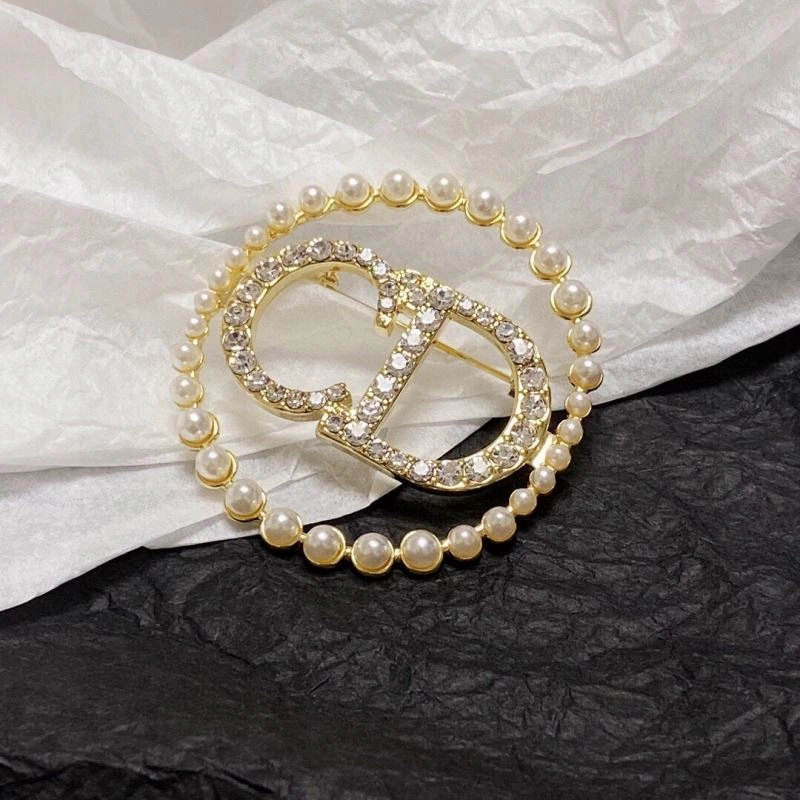 Christian Dxxr Brooches Trendsetting 295448