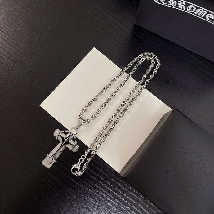 Bright Chrxmx Hxxrts Necklaces 300428