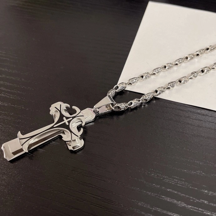 Bright Chrxmx Hxxrts Necklaces 300428
