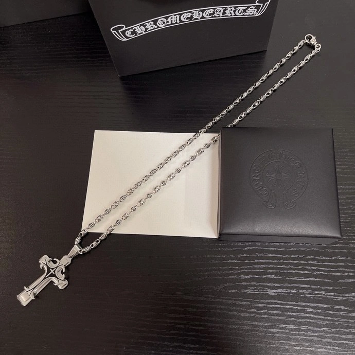 Bright Chrxmx Hxxrts Necklaces 300428