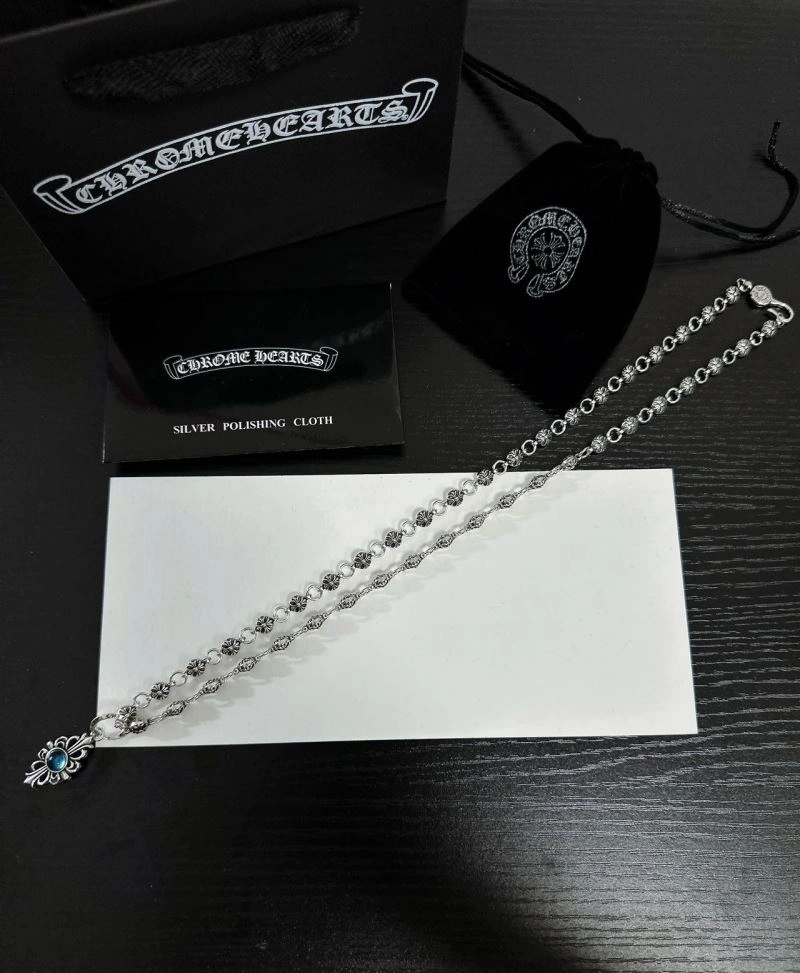 Durable Chrxmx Hxxrts Necklaces 300423
