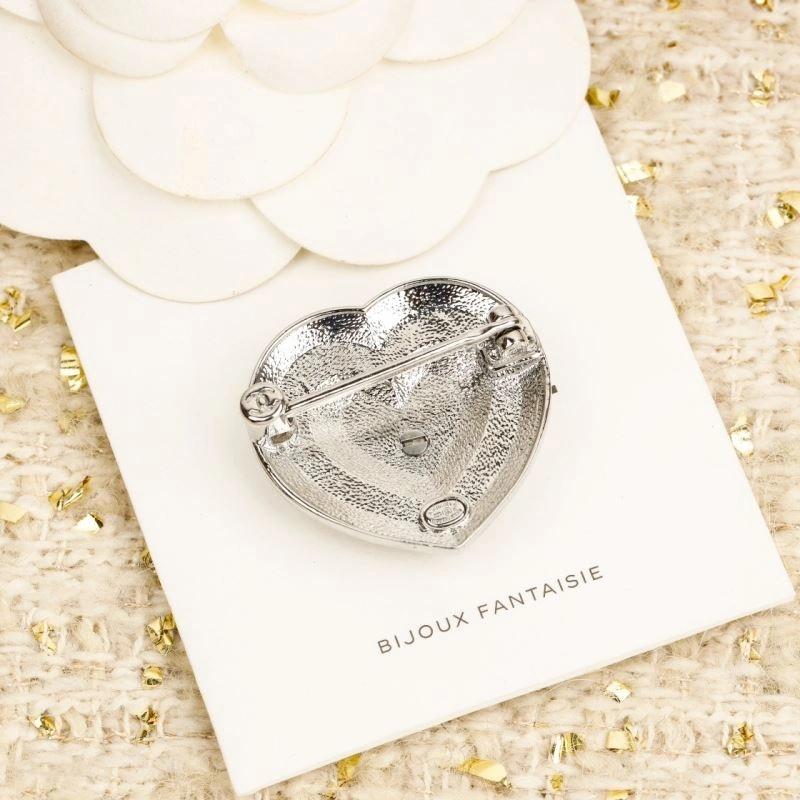 Bold Chxnxl Brooches 292155