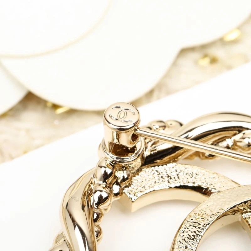 Efficient Chxnxl Brooches 292157