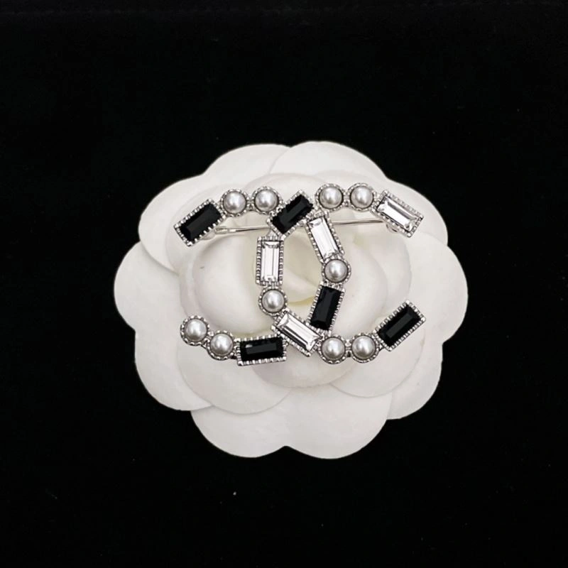 Chxnxl Brooches Soft 292149