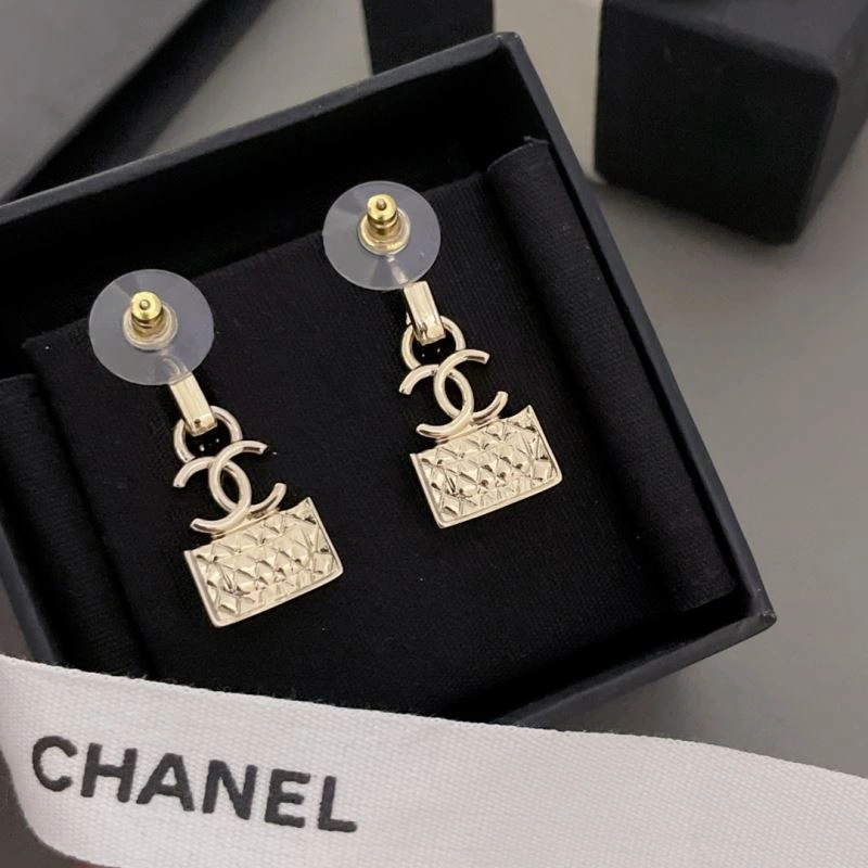 Sleek Chxnxl Earrings 290832