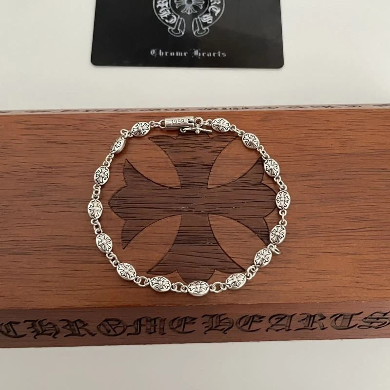 WellDesigned Chrxmx Hxxrts Bracelets 301285