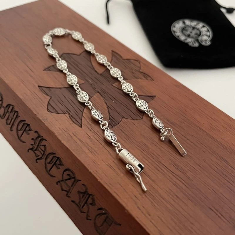 WellDesigned Chrxmx Hxxrts Bracelets 301285