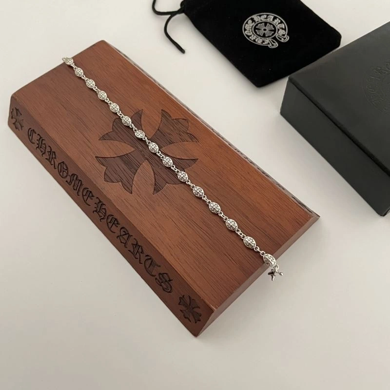 WellDesigned Chrxmx Hxxrts Bracelets 301285
