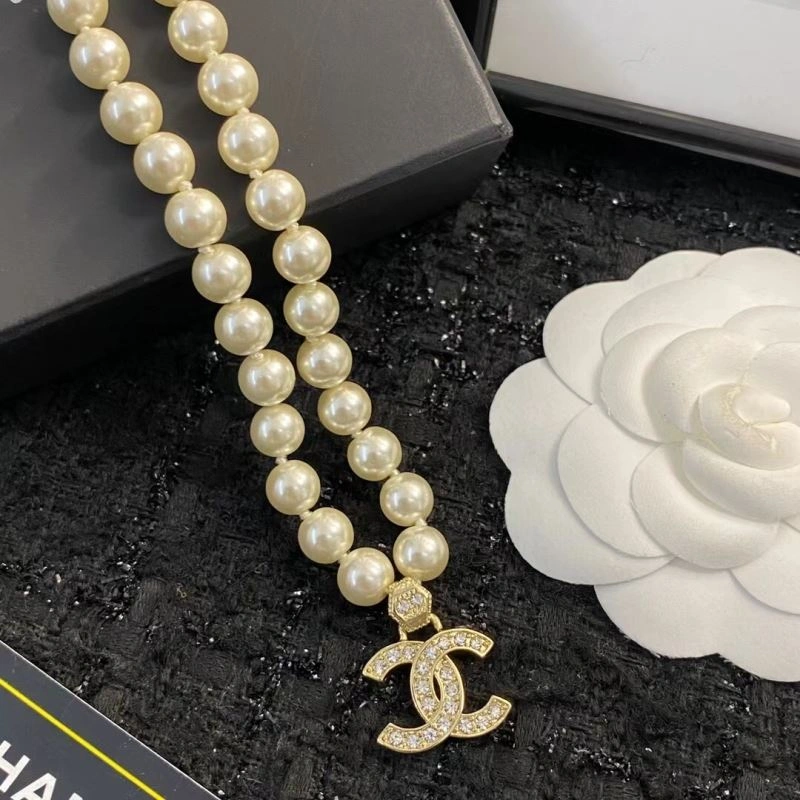 Timeless Chxnxl Brooches 292144