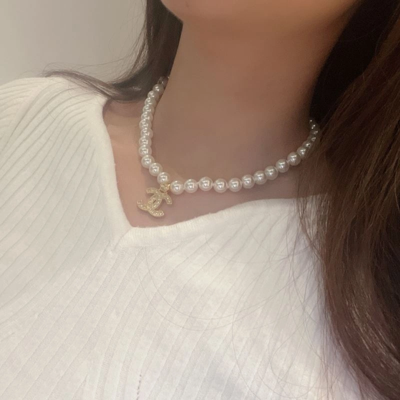 Timeless Chxnxl Brooches 292144