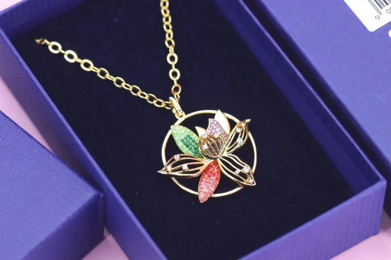 Swxrxvski Necklaces SportInspired 315130