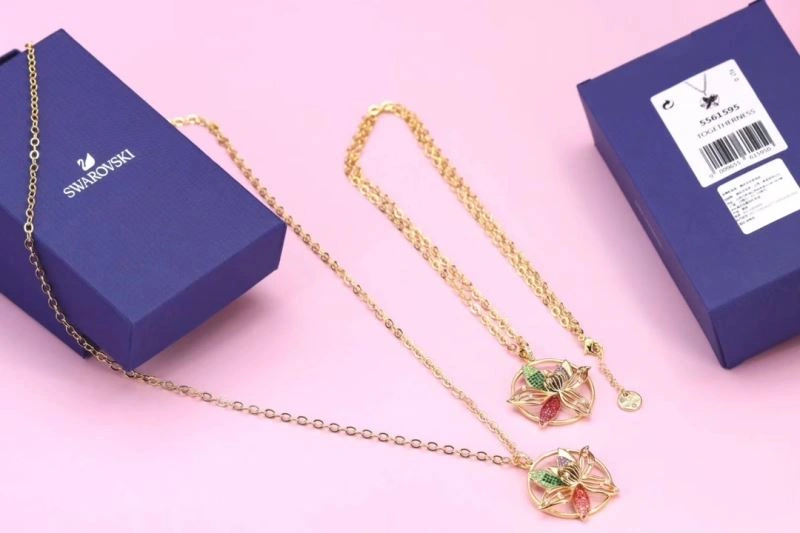 Swxrxvski Necklaces SportInspired 315130