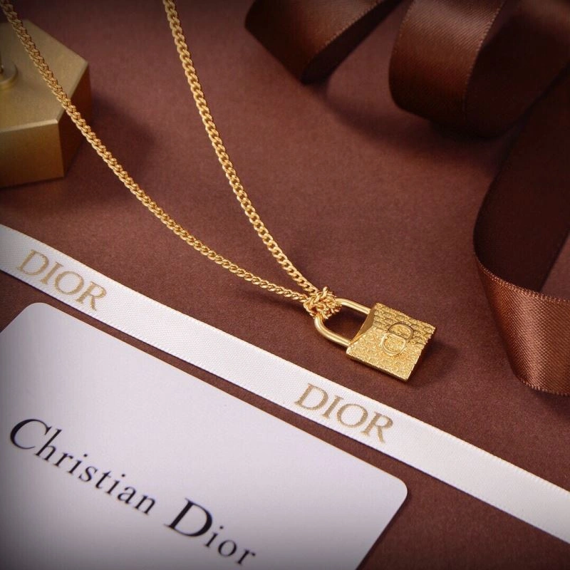 Flexible Christian Dxxr Necklaces 293644