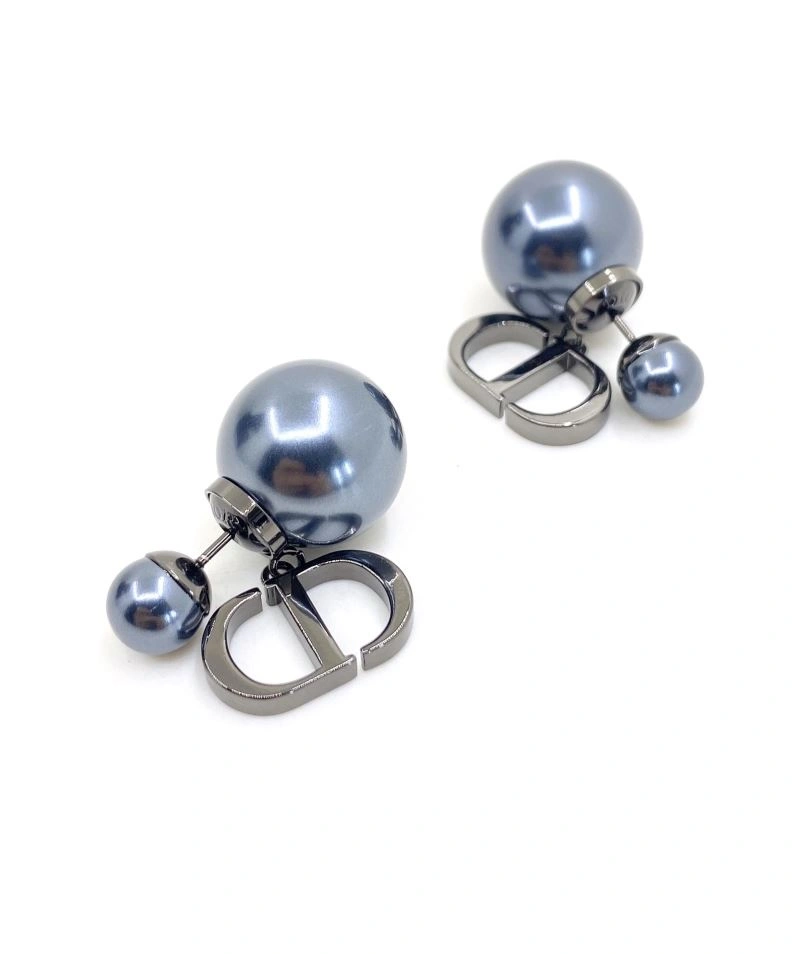 Trendsetting Christian Dxxr Earrings 295157