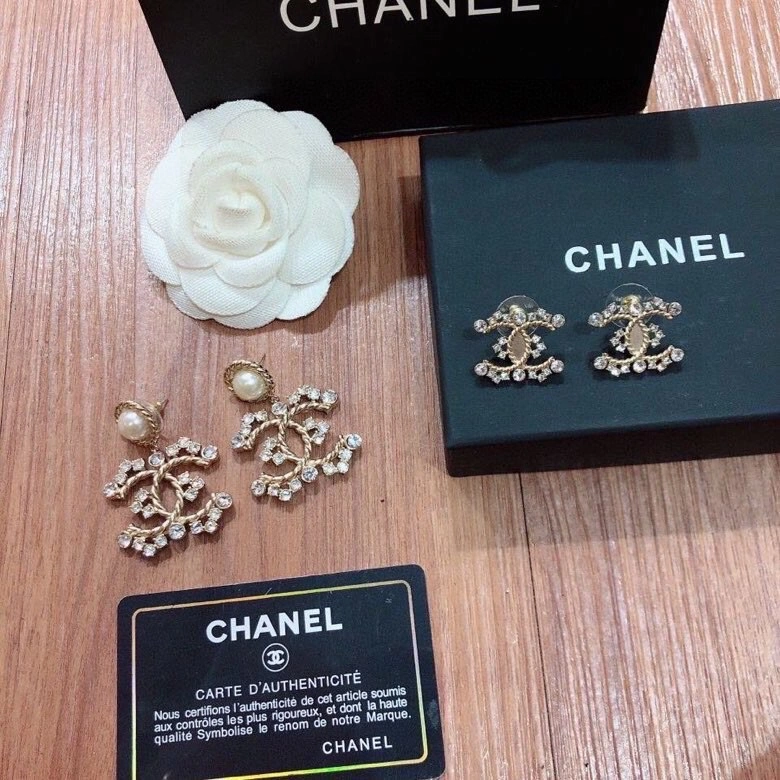 Fashionable Chxnxl Earrings 290838