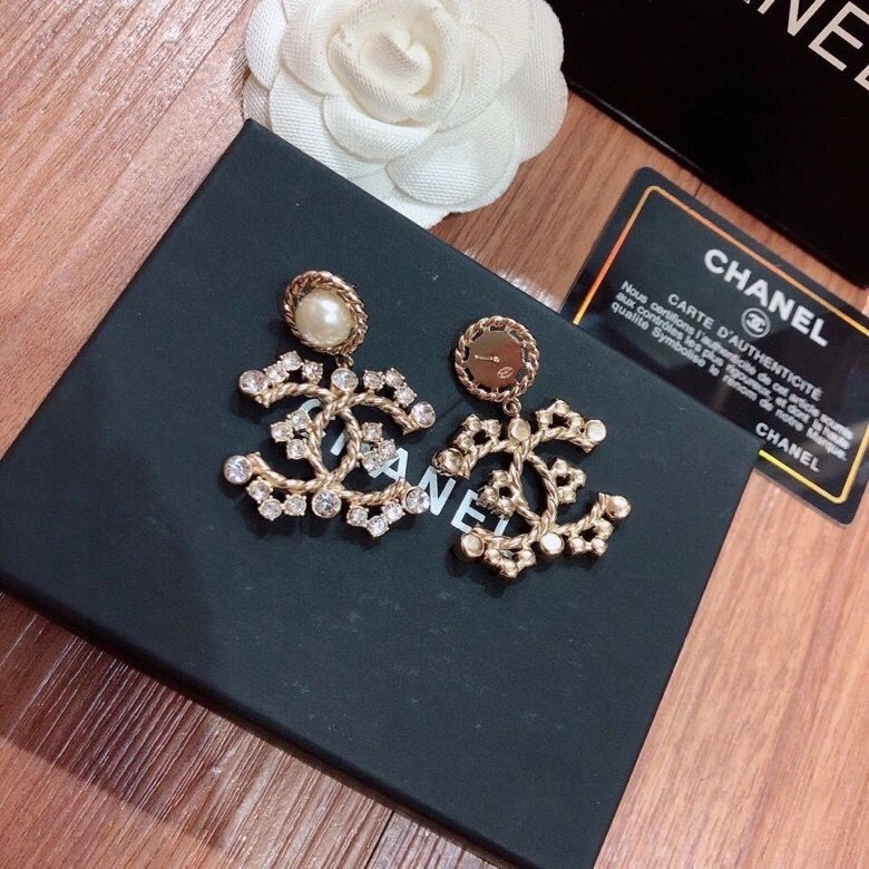 Fashionable Chxnxl Earrings 290838