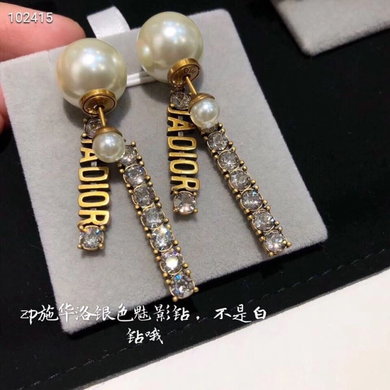 Christian Dxxr Earrings Efficient 295156