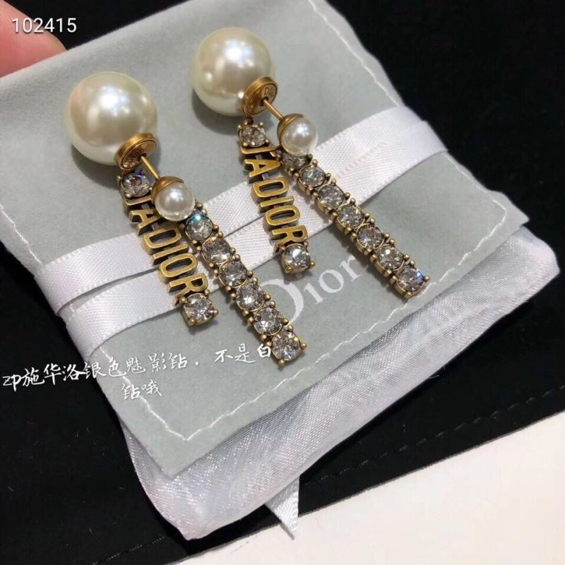Christian Dxxr Earrings Efficient 295156