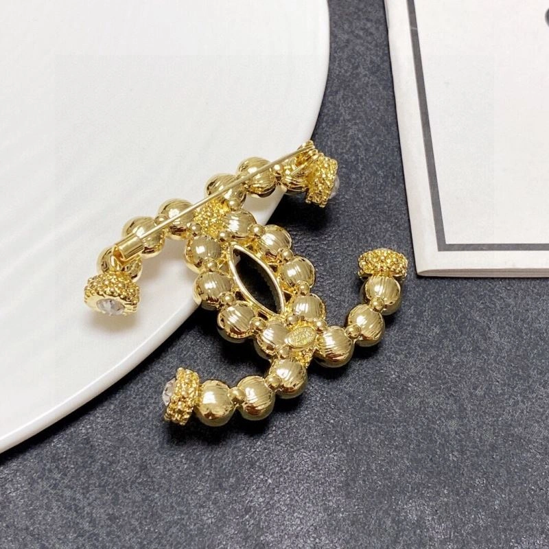 GoodFit Chxnxl Brooches 292152