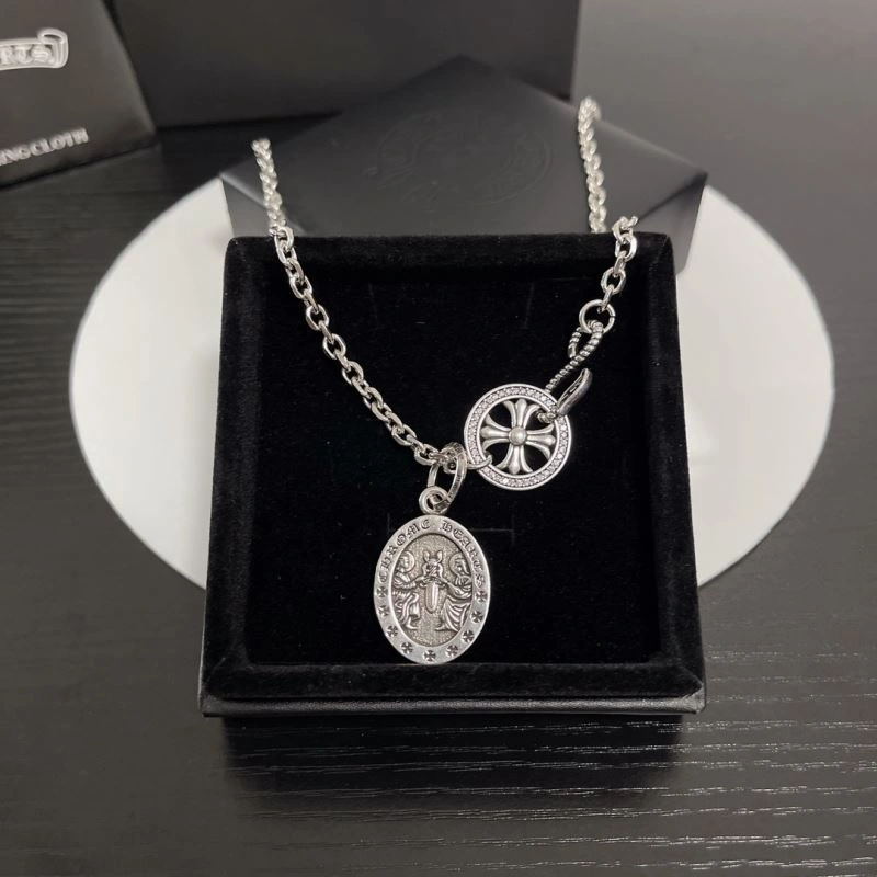 UrbanStyle Chrxmx Hxxrts Necklaces 300396