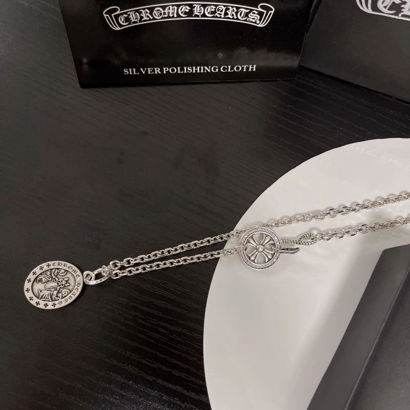 UrbanStyle Chrxmx Hxxrts Necklaces 300396