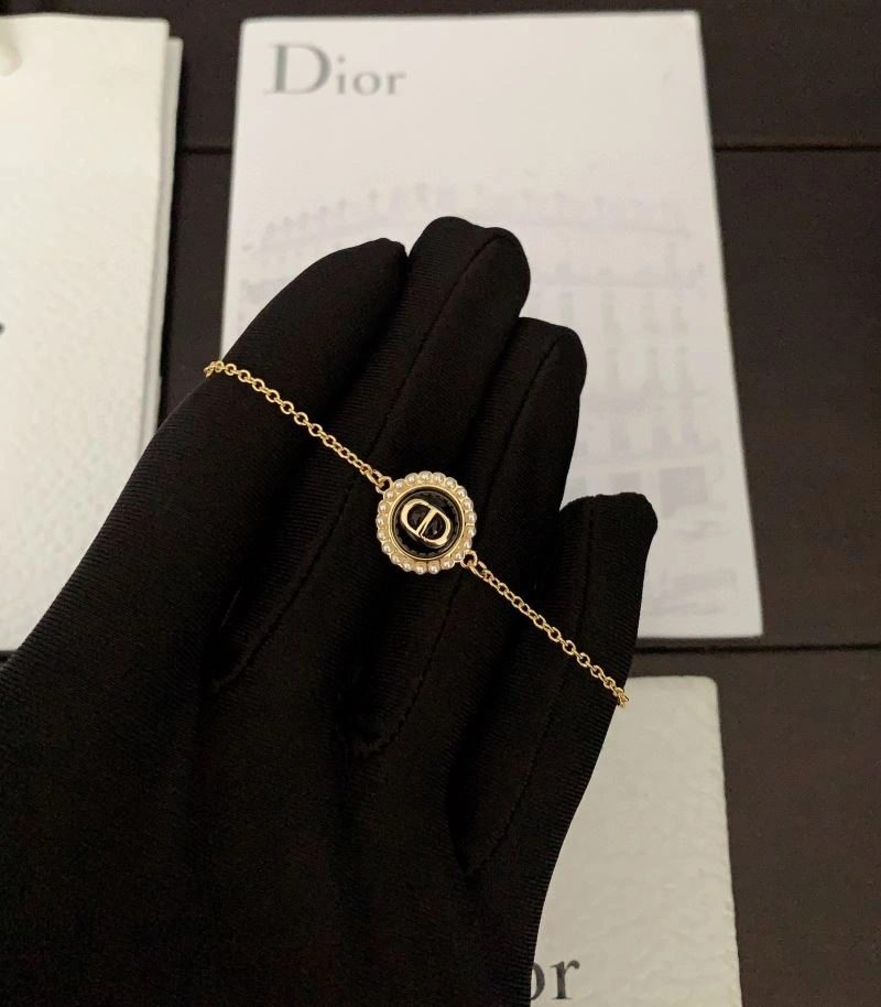 Timeless Christian Dxxr Necklaces 295044