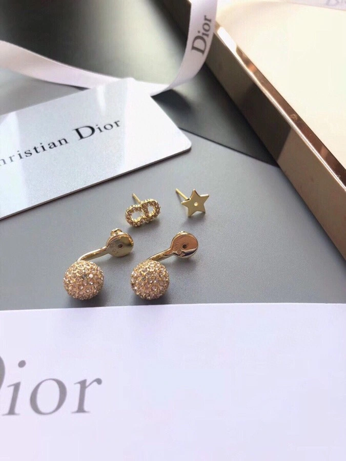 Christian Dxxr Earrings Lightweight 295151