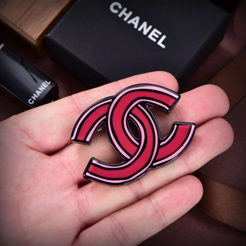 Refined Chxnxl Brooches 292134