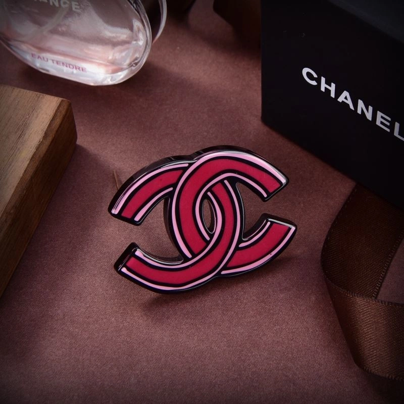 Refined Chxnxl Brooches 292134