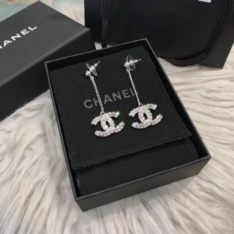 Cozy Chxnxl Earrings 290819