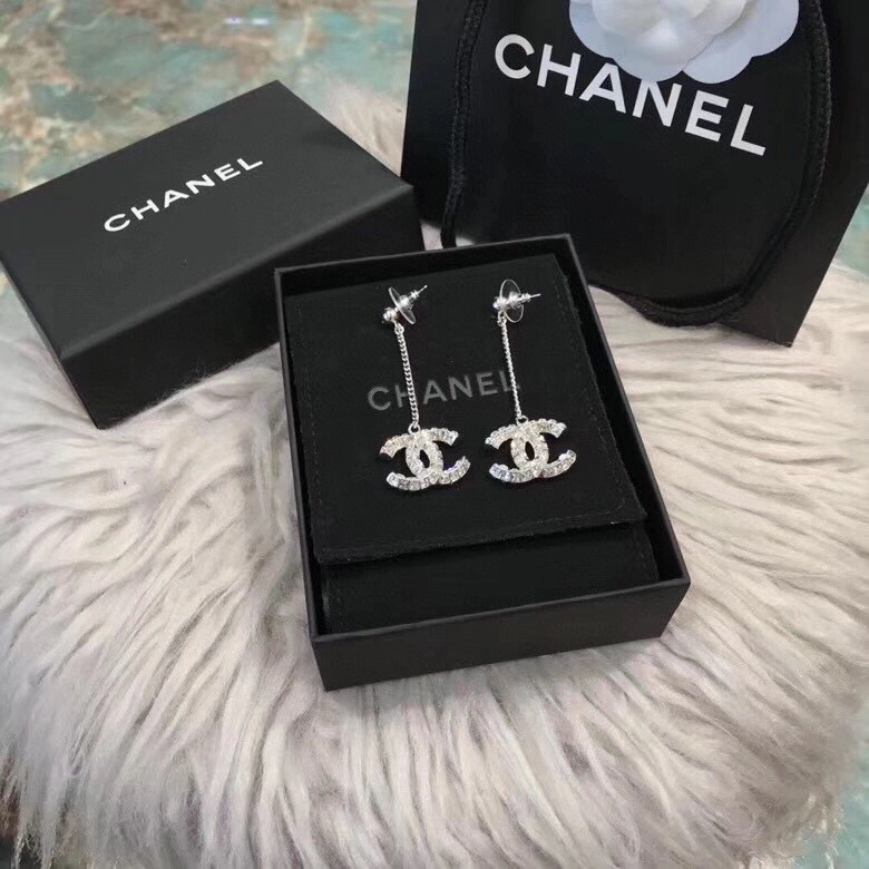 Cozy Chxnxl Earrings 290819