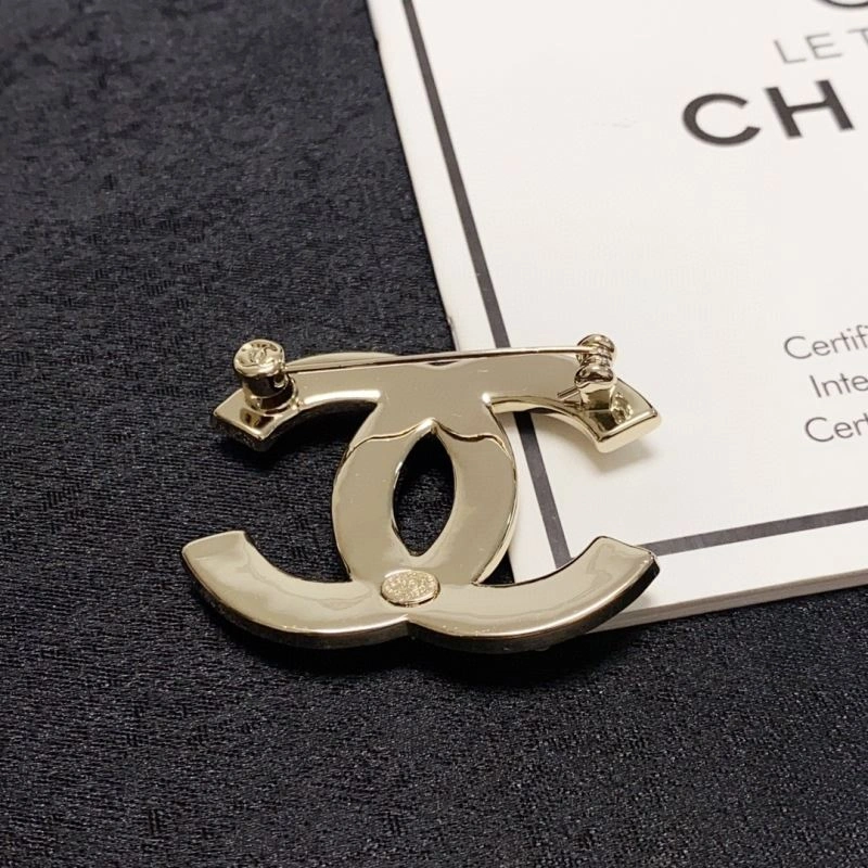 Bold Chxnxl Brooches 292125