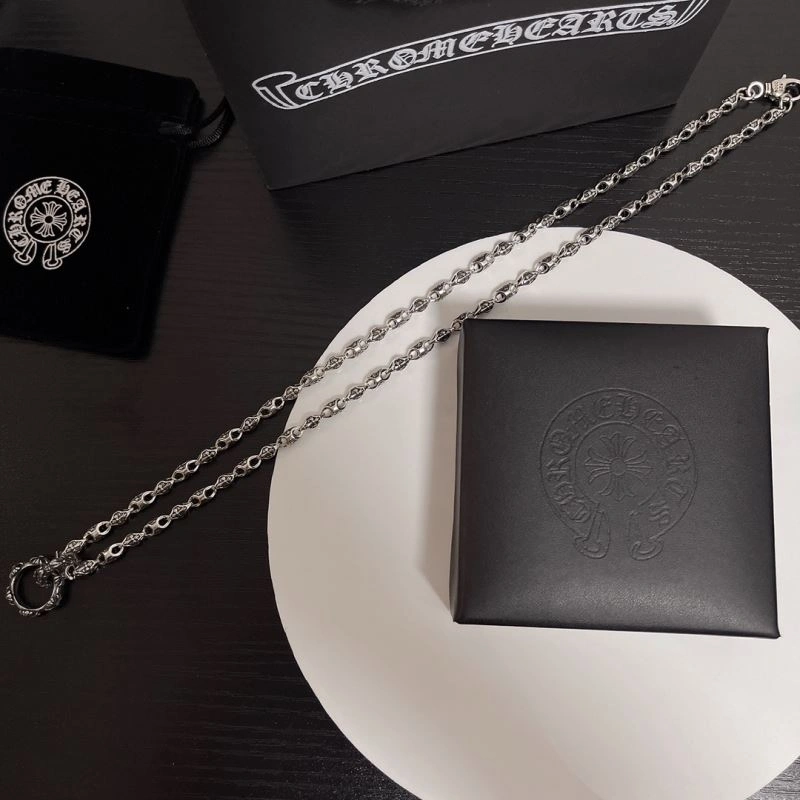Resilient Chrxmx Hxxrts Necklaces 300371