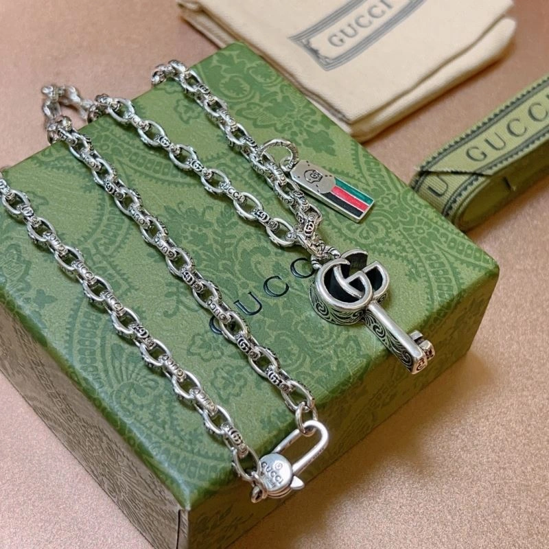 Versatile Gxccx Necklaces 305936