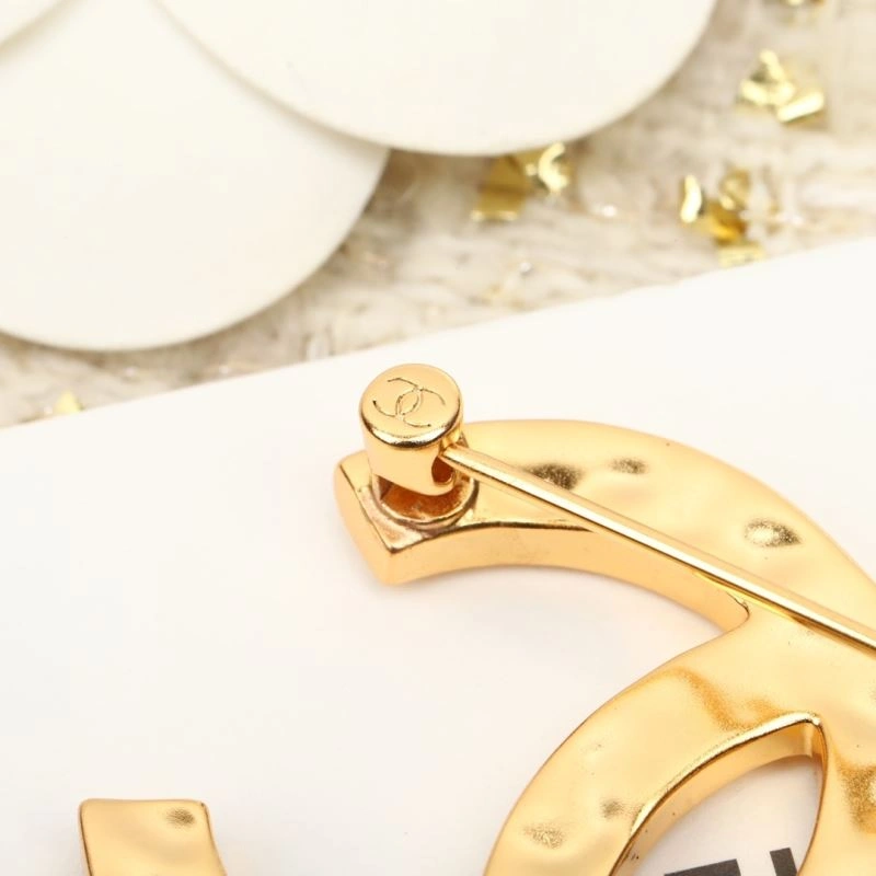 Unique Chxnxl Brooches 292121