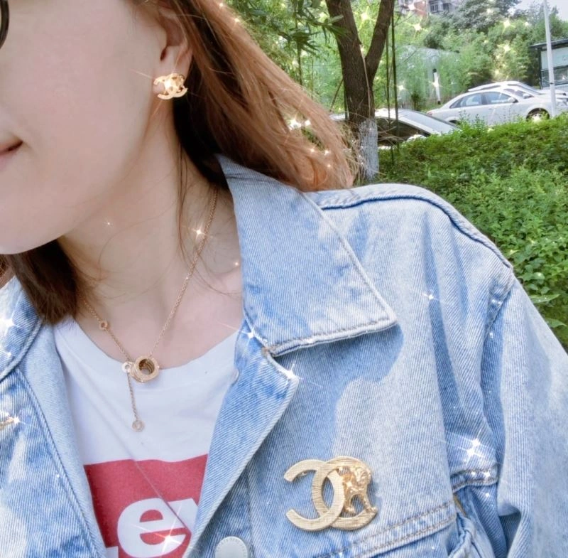 Chxnxl Earrings Compact 290818