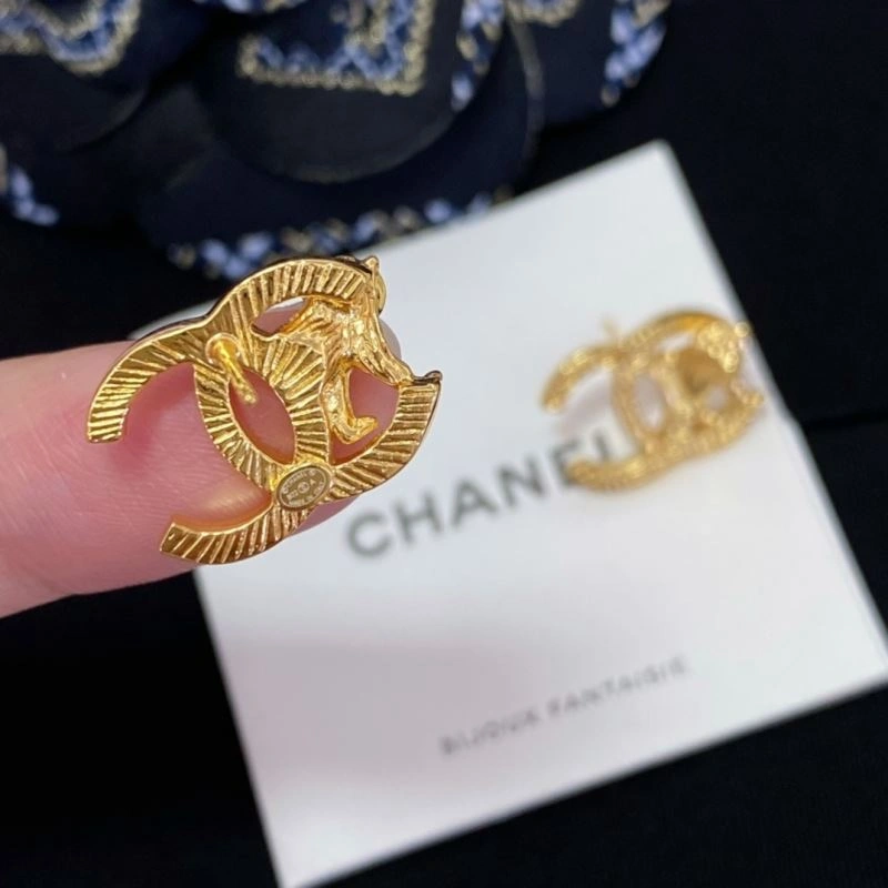 Sophisticated Chxnxl Earrings 290807