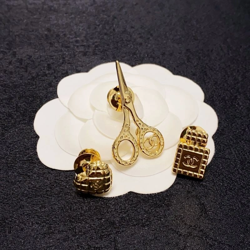 Bright Chxnxl Brooches 292119