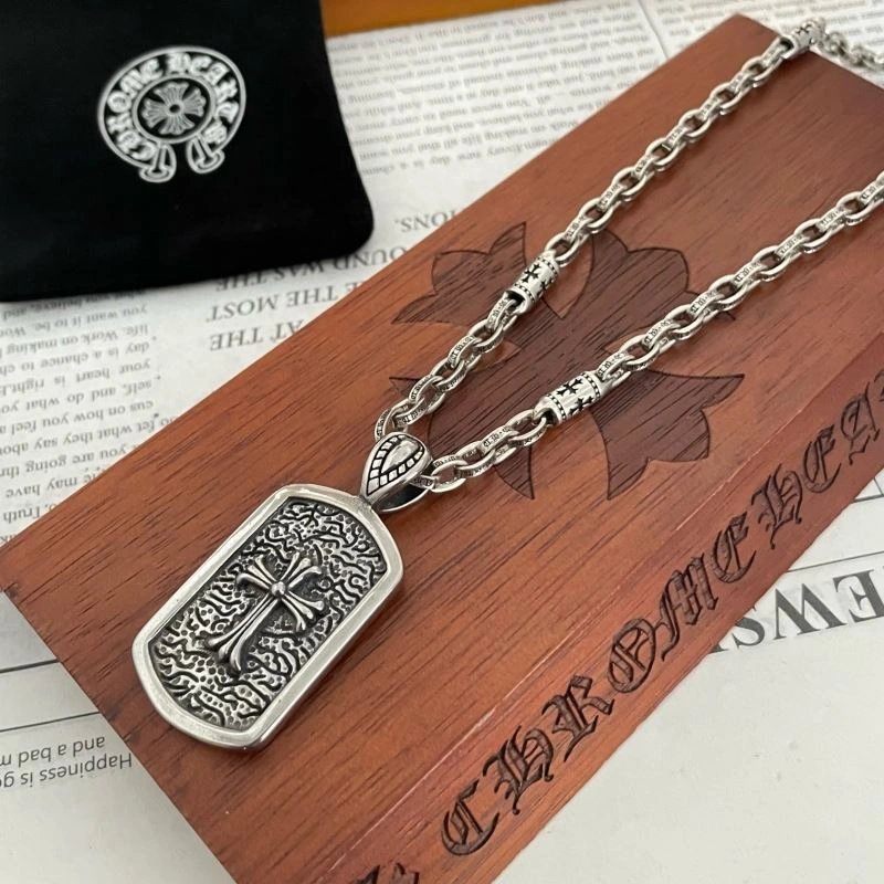 BestValue Chrxmx Hxxrts Necklaces 300350