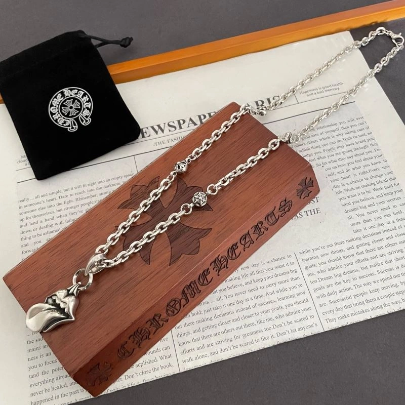 Fashionable Chrxmx Hxxrts Necklaces 300348