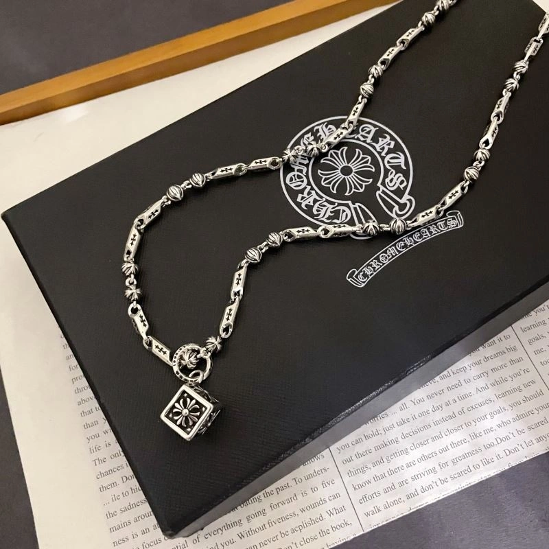 Unique Chrxmx Hxxrts Necklaces 300344