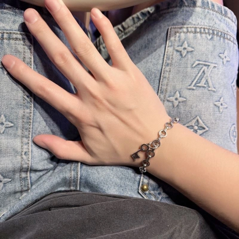 Practical LX Bracelets 311696