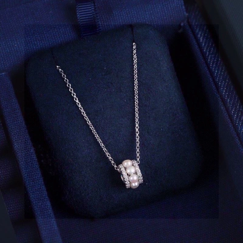 Axm Necklaces Versatile 282027