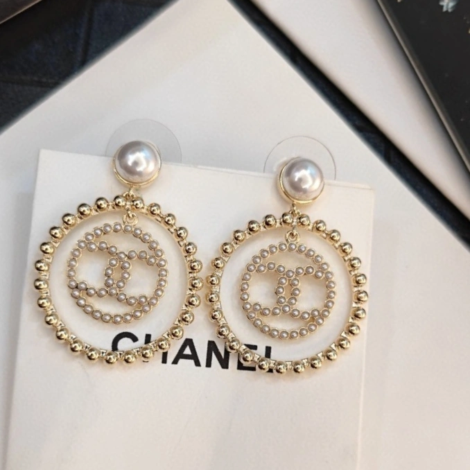 Vibrant Chxnxl Earrings 290795