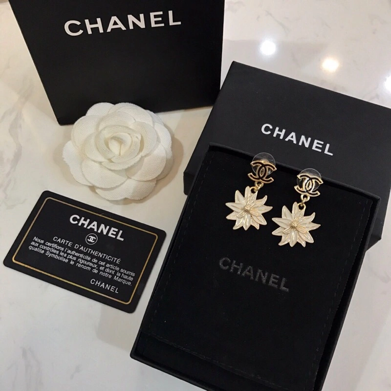 Bold Chxnxl Earrings 290785