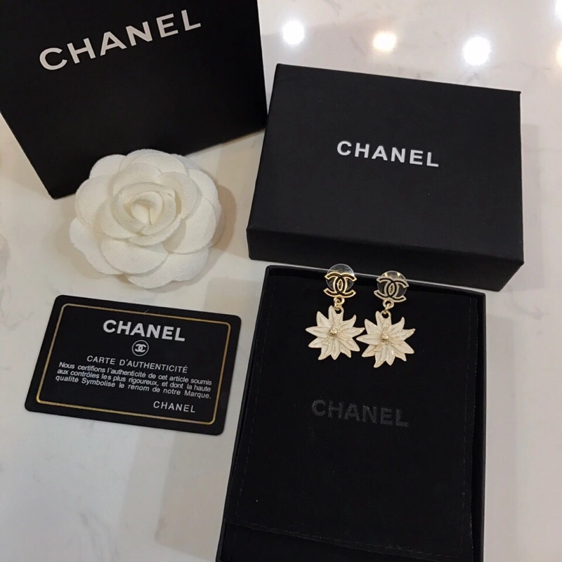 Bold Chxnxl Earrings 290785